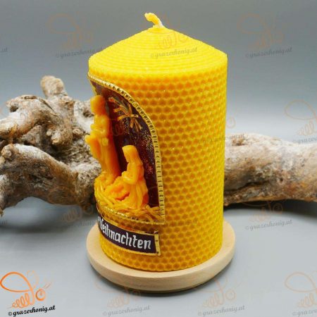 Motivkerze gerollt grün