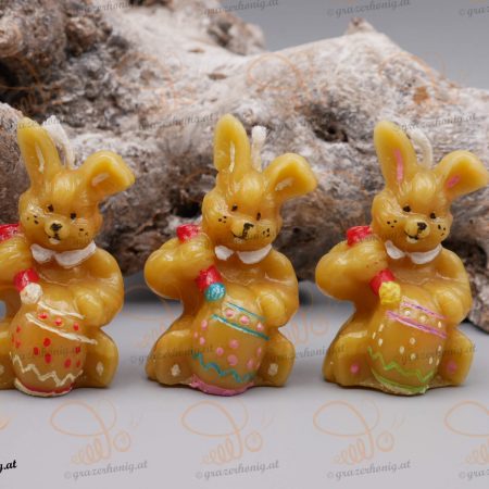 Hase mit Ei und Pinsel