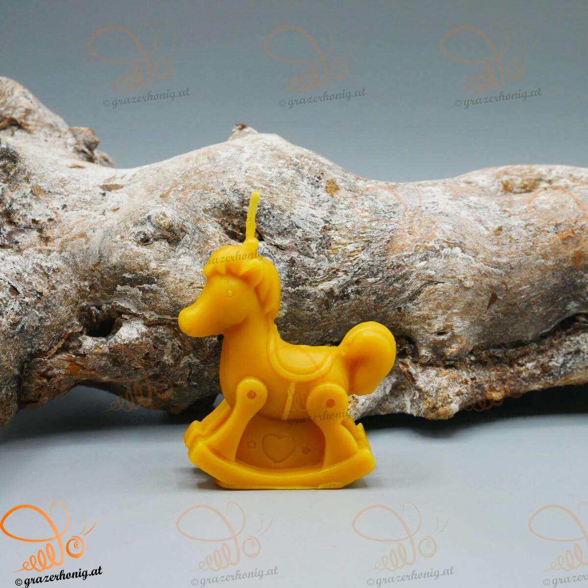 Niedliches Schaukelpferd aus Bienenwachs Schaukelpferd