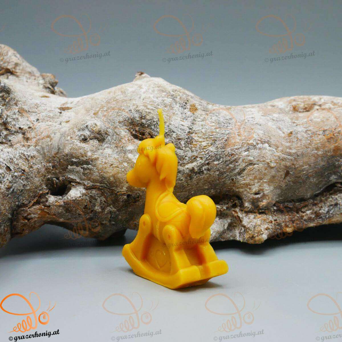 Niedliches Schaukelpferd aus Bienenwachs Schaukelpferd