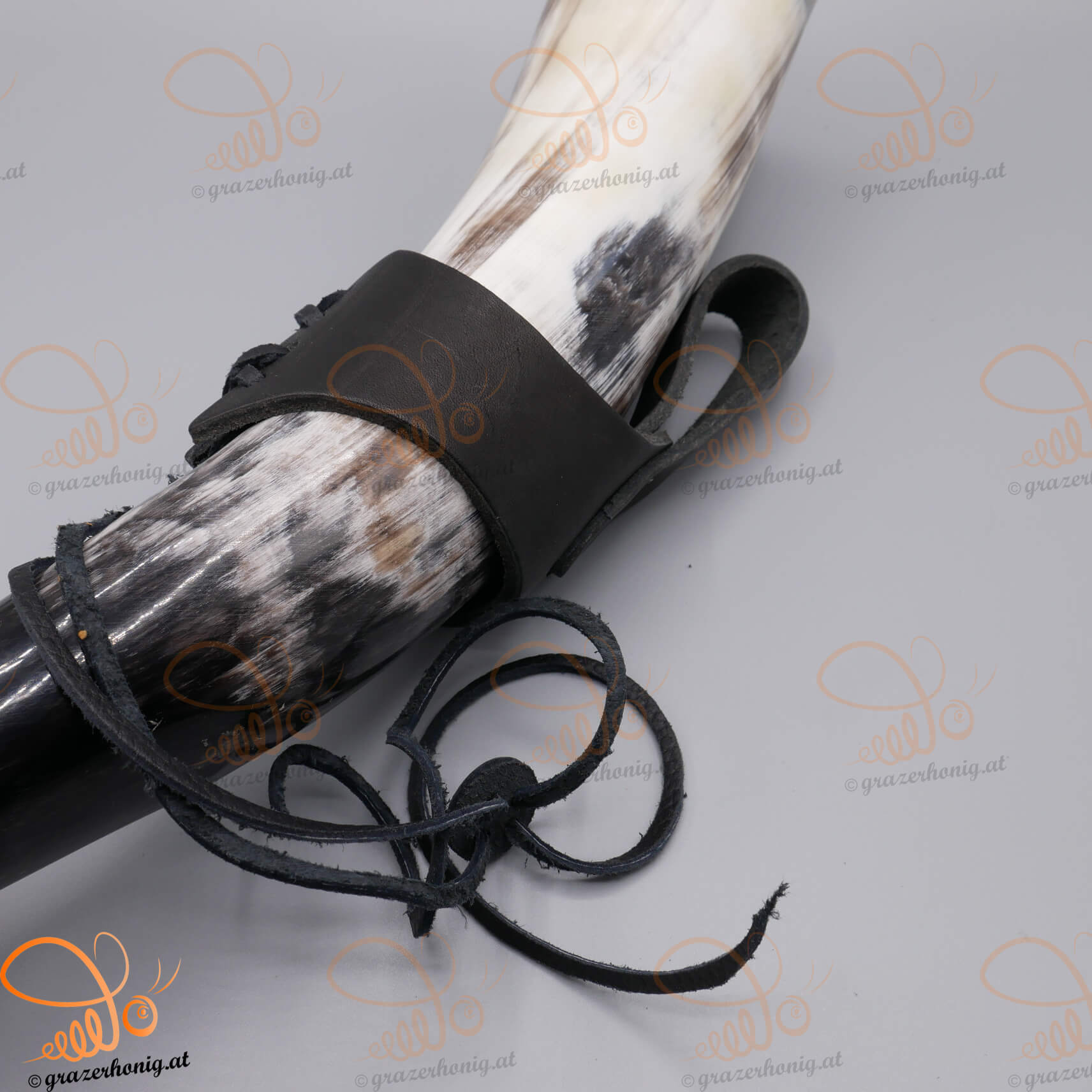 Leder Gürtelhalter für Trinkhorn | 200 - 400 ml Leder-Gürtelhalter für Trinkhorn 300–600 ml