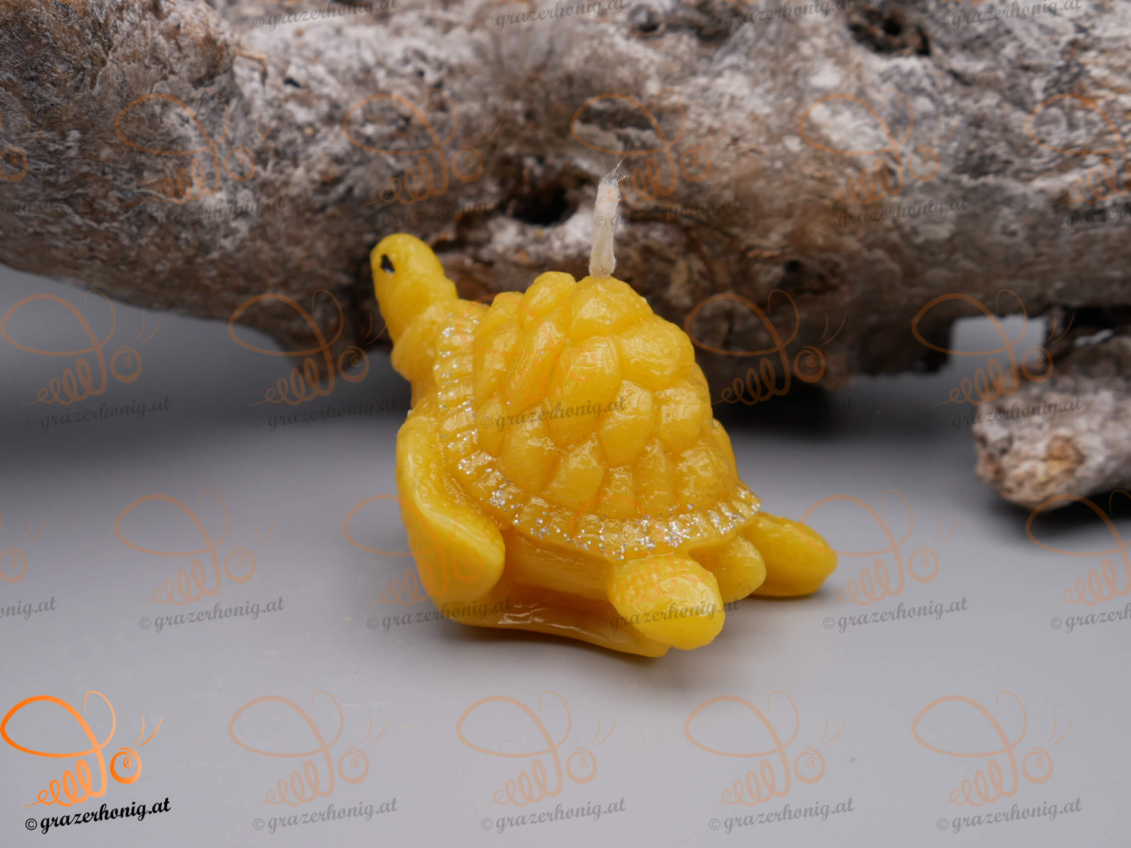 Bienenwachs-Kerze „Glücksschildi“ Schildkröte